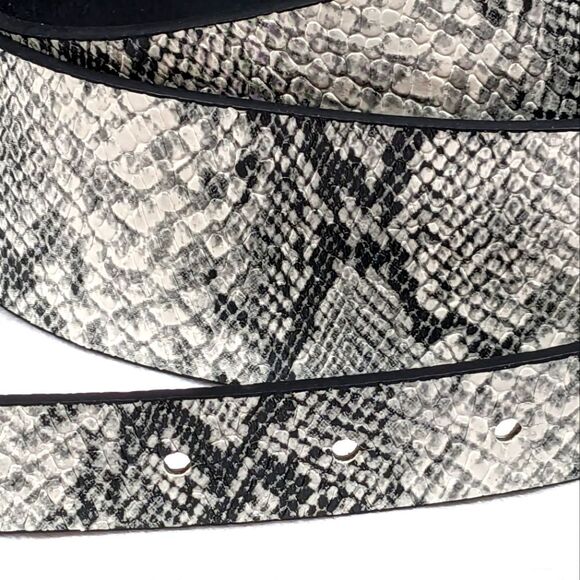 Faux Reptile Skin Black and Grey Buckled Fashion Belt Size 18/20 - Picture 5 of 6